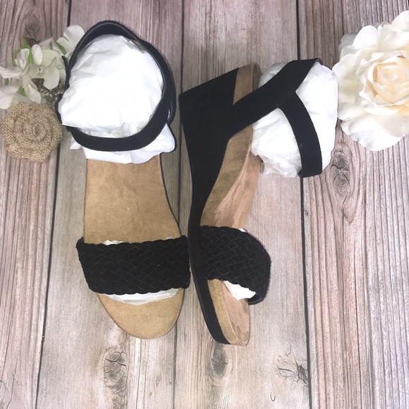 Lucky Brand Black Leather Wedge Sandal 8.5M - Picture 3 of 8